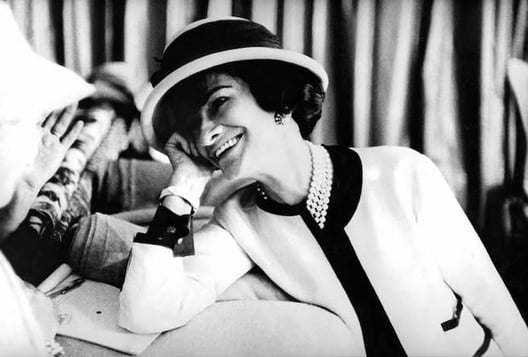 coco-chanel-negli-anni-50-image-ini-620x465-downonly-1520968107